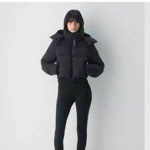 NWT Roxy Cropped Parka Coat Size Women’s XS Winter Puffer Hood NWT